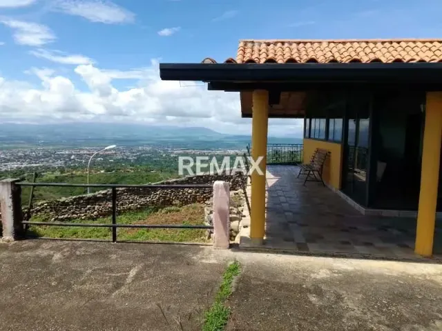 Casa Granja en Alquiler Lomas de Tabure - Cabudare - 3