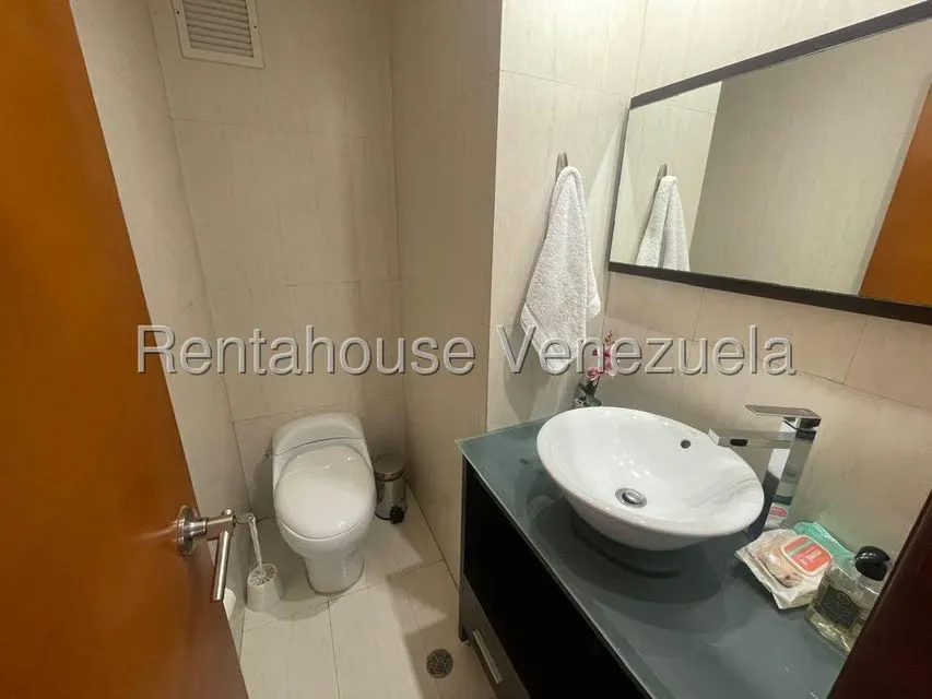 Apartamento (1 Nivel) en Venta en Los Naranjos del Cafetal, Distrito Metropolitano - 16