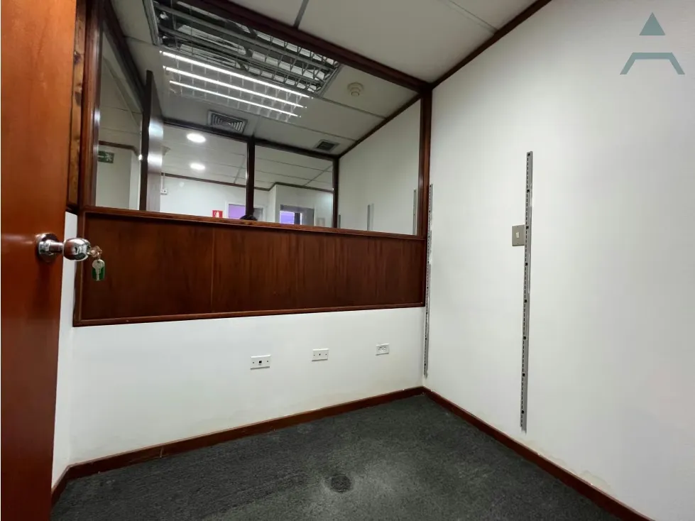Se vende/alquila oficina 206,40m² El Rosal - 23