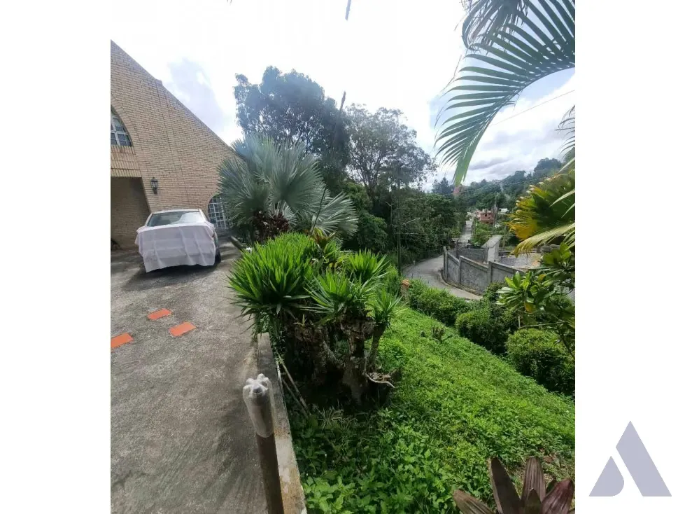 Vendo casa/ 300m2 const/2.000 terreno/La Union El Hatillo 7573 - 19