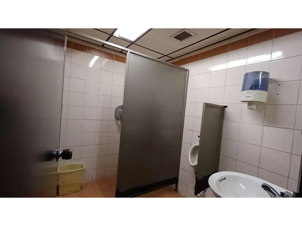 LOCAL COMERCIAL EN VENTA LA URBINA 174mts/4B/2PE - 12