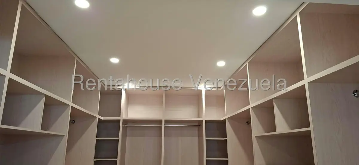 Casa (Multipes Niveles) en Venta en La Mara, Merida - 40
