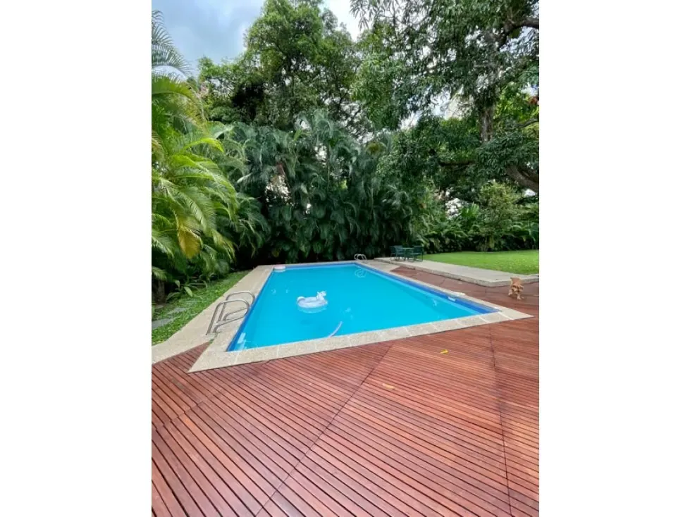 Vendo Bella Casa en Country Club - 8