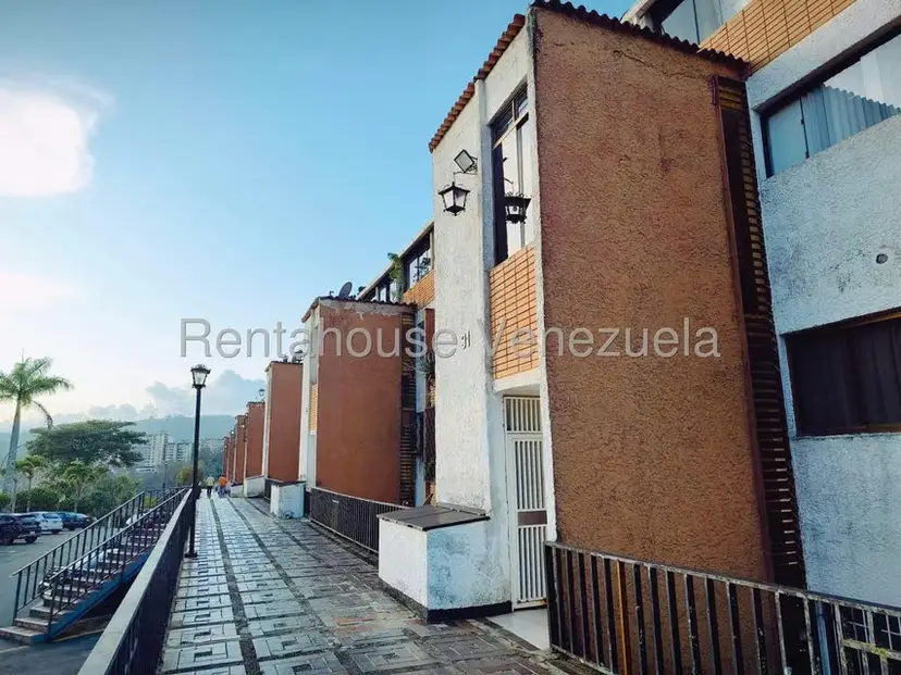 Apartamento (1 Nivel) en Alquiler en Rosalito, Miranda