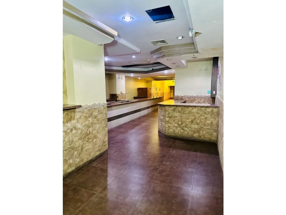 Macrolocal Comercial en alquiler Centro de Caracas 700mts - 14