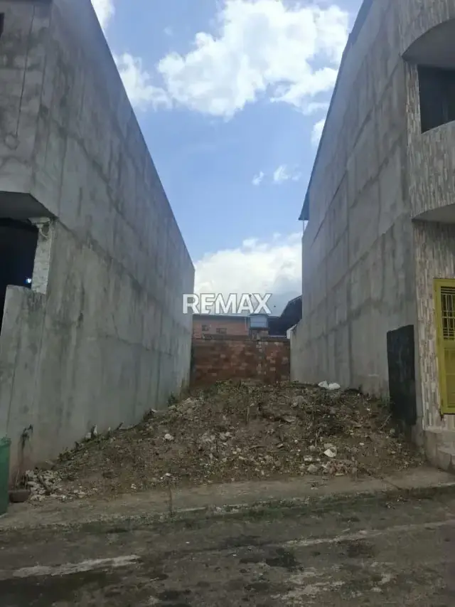 Parcela Plana sector La Pradera - Cordero Centro ( Municipio Andrés bello)