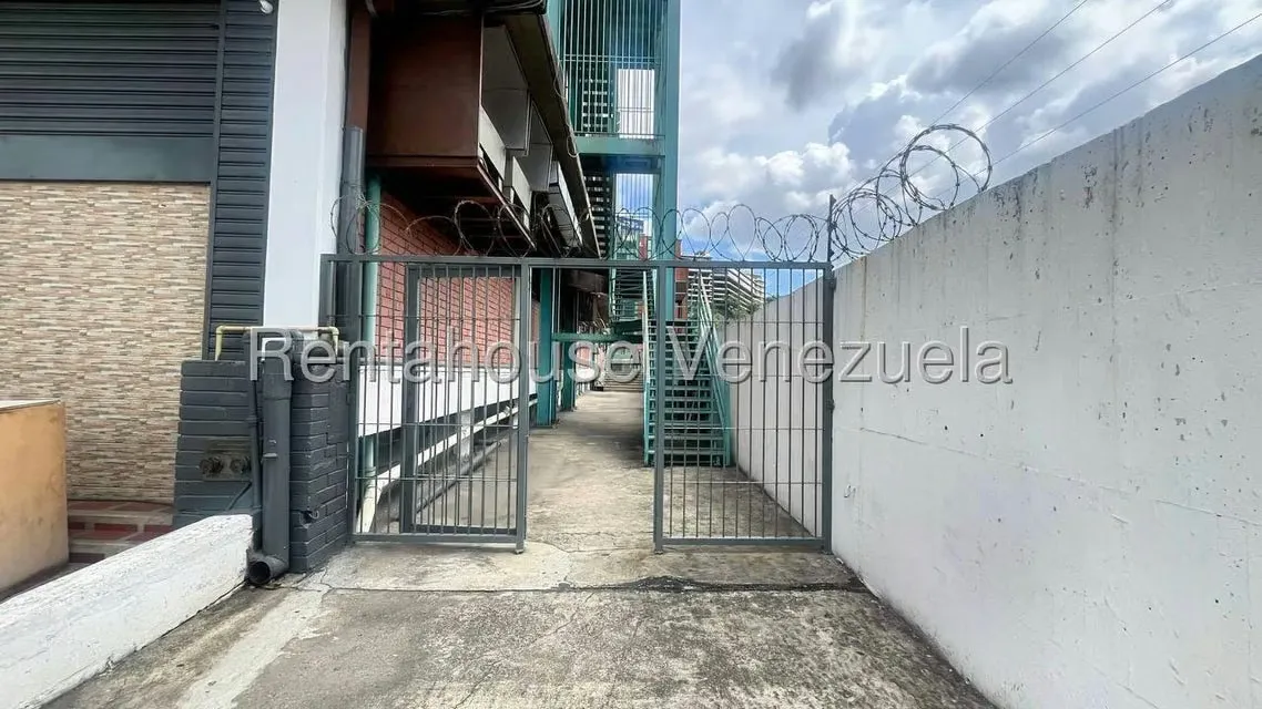 Comercial (Edificio) en Venta en Los Ruices Sur, Distrito Metropolitano - 3
