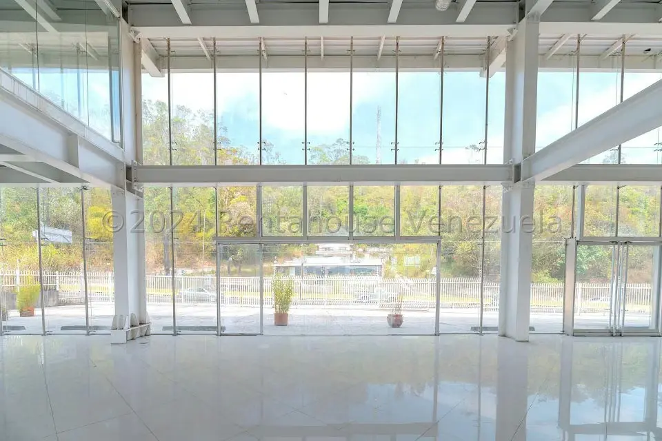 Comercial (Edificio) en Venta en Municipio Carrizal, Miranda - 13