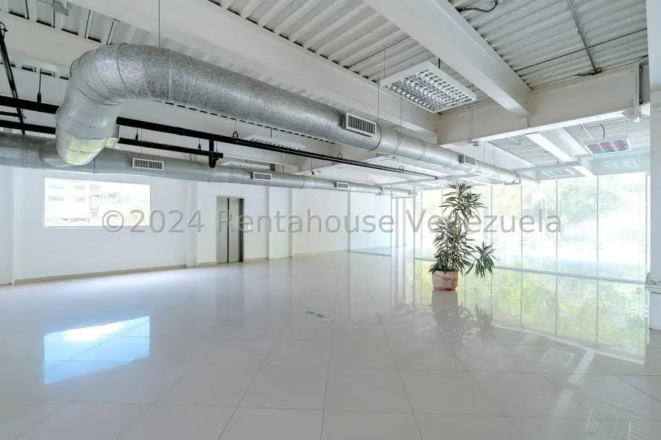 Comercial (Edificio) en Venta en Municipio Carrizal, Miranda - 27