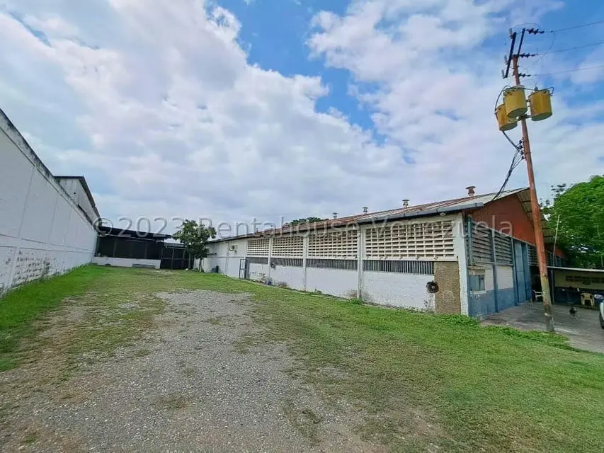 Comercial (Local Comercial) en Venta en Santa Rosa de Charallave, Miranda
