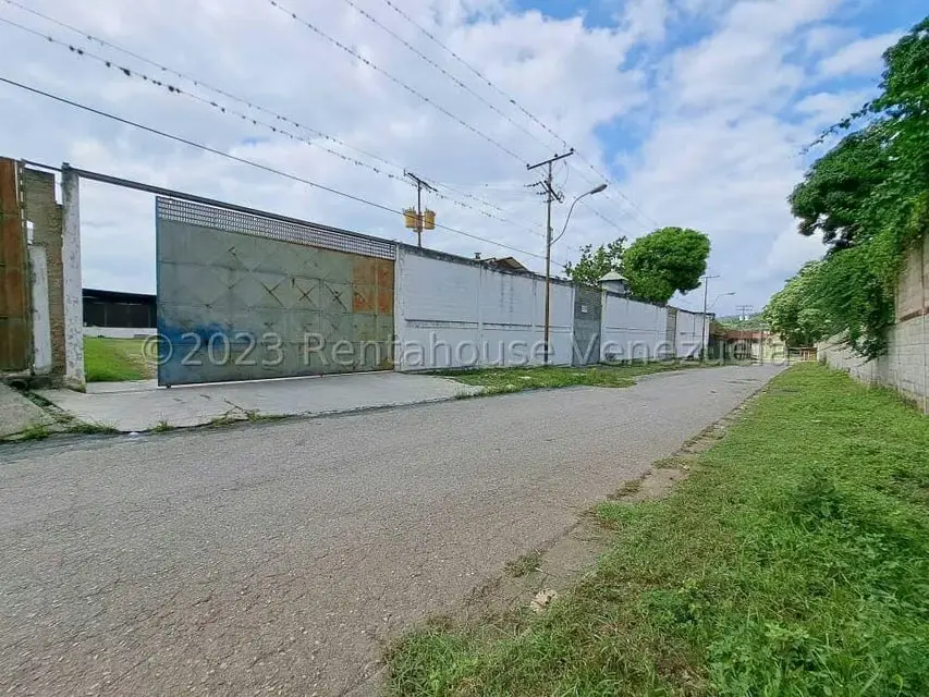 Comercial (Local Comercial) en Venta en Santa Rosa de Charallave, Miranda - 2