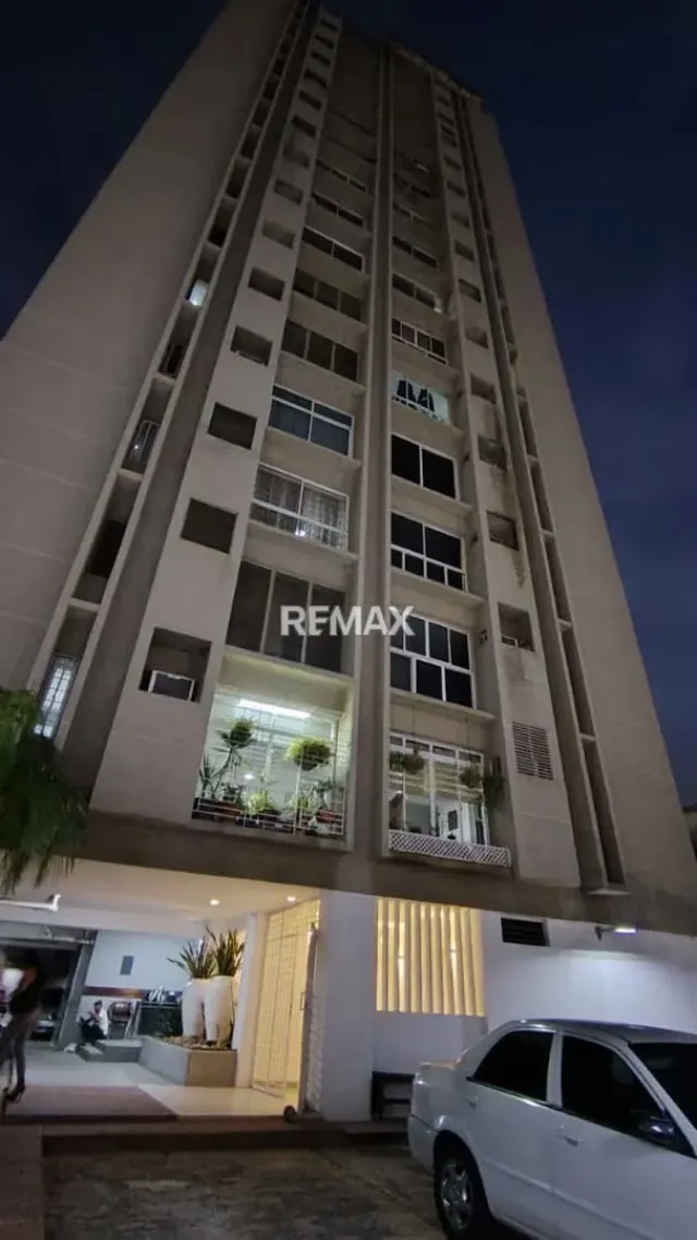 Apartamento en Alquiler en 5 de Julio Resd.La Castellana - 2