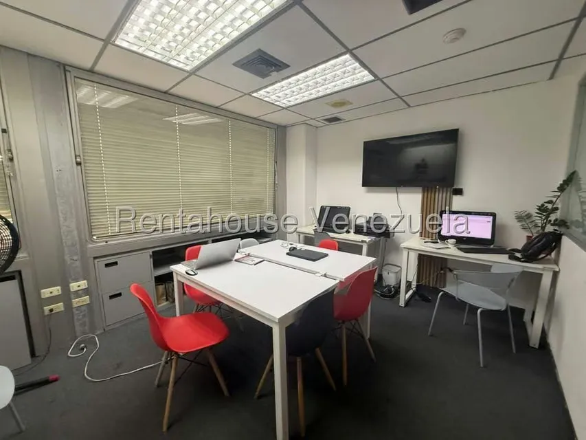 Oficina en Venta en Santa Paula, Distrito Metropolitano - 6