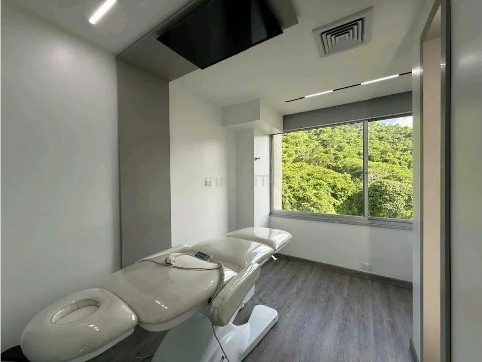OFICINA CLINICA ESTETICA o CONSULTORIO EN SANTA SOFIA - 4