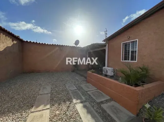 EN VENTA COMODA Y ACOGEDORA CASA EN LA AV JUAN BAUTISTA ARISMENDI, PORLAMAR, ISLA DE MARGARITA - 17