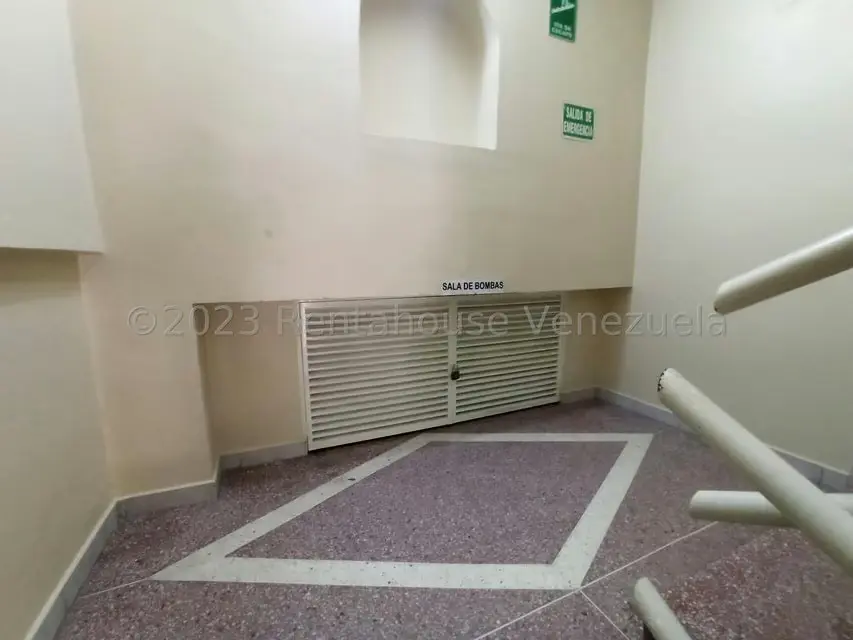 Oficina en Alquiler en Avenida Miranda, Aragua - 3