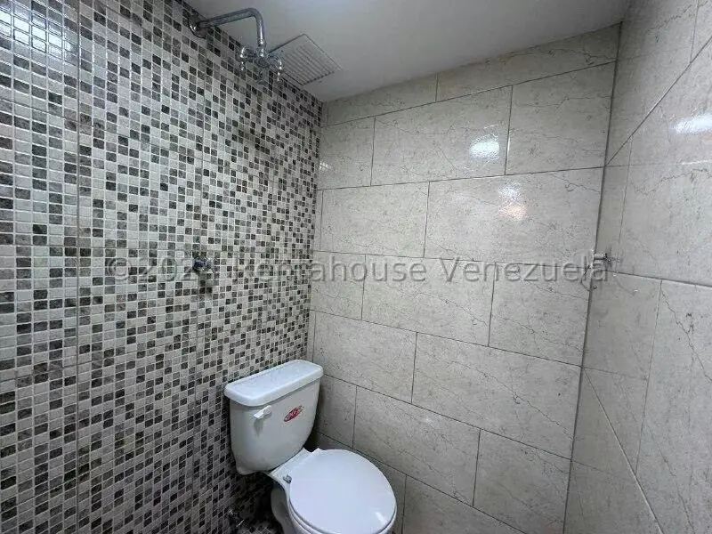 Negocios y Empresas (Belleza y Salud) en Venta en Los Dos Caminos, Distrito Metropolitano - 9