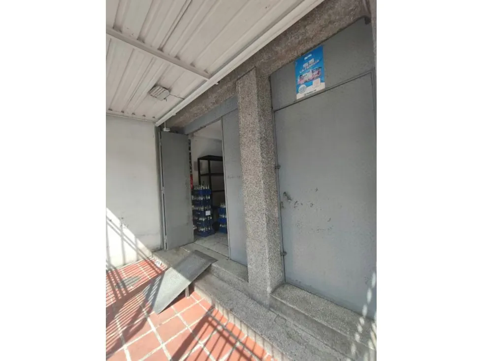 Local Comercial en Venta en Catia 420mts/2B/1PE - 3