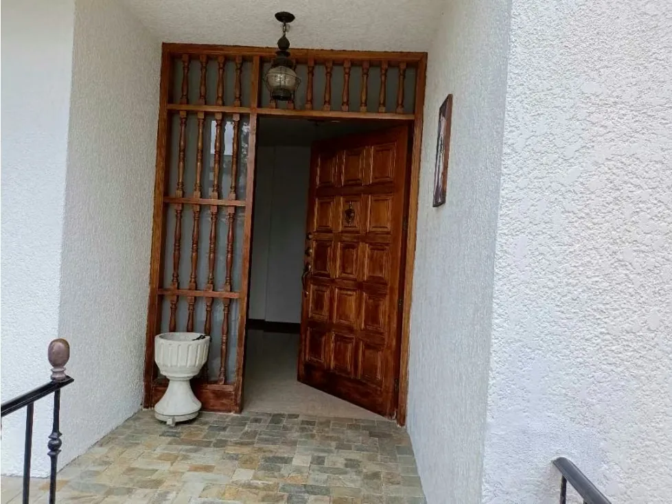 Se Vende Excelente Casa de 485 m2 en Los Naranjos del Cafetal - 4