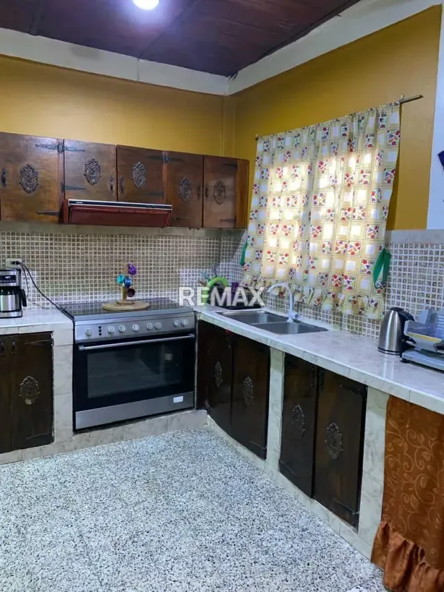 CASA EN VENTA EN AV. SUCRE, CATIA CARACAS - 18
