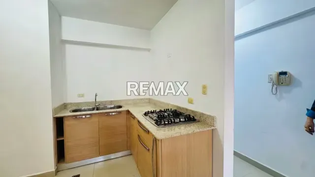 Venta Apartamento en Conj. Res. San Román - 2