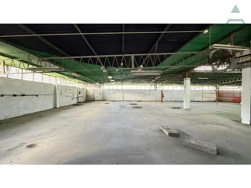 Se alquila Galpon 1000m² 4p Los Ruices