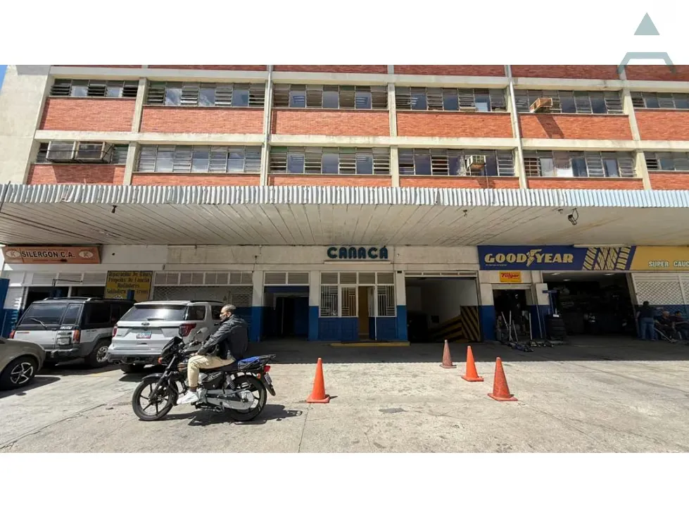 Se alquila Galpon 1000m² 4p Los Ruices - 23