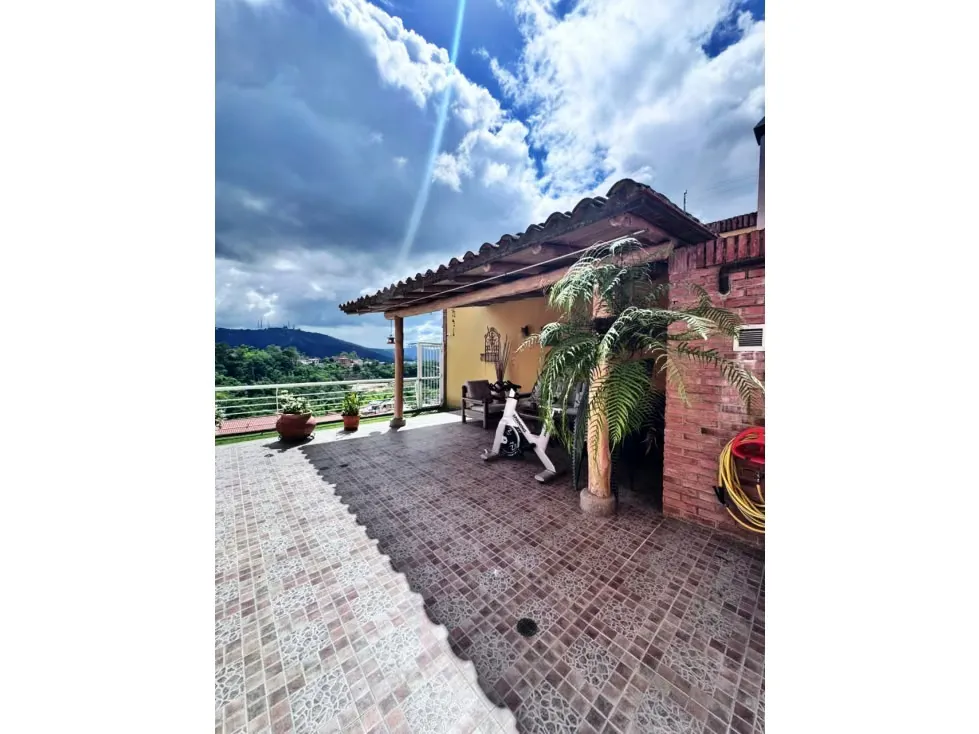 CASA - ALTO HATILLO - 300 Mts2 - 17