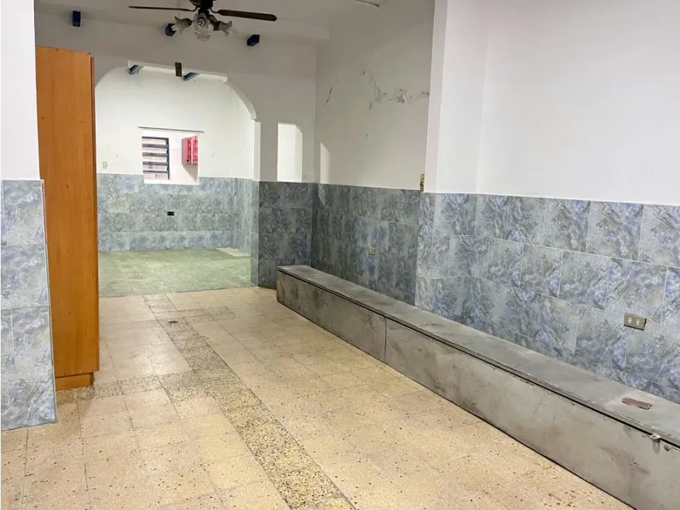 Alquiler PB de una casa para uso comercial o depósito en Catia - 4