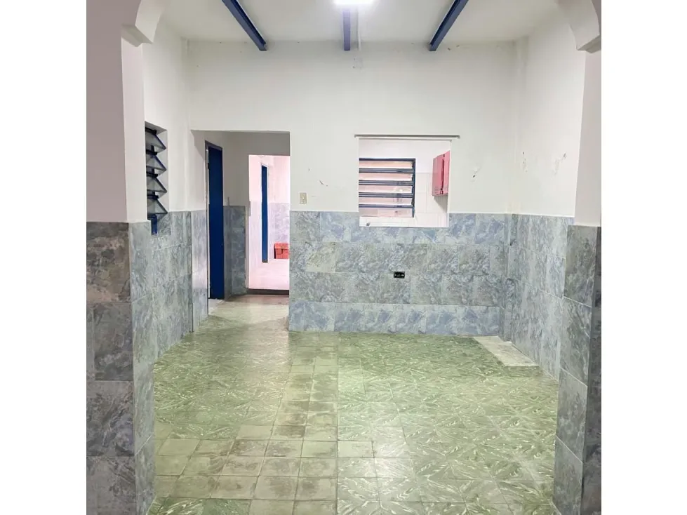 Alquiler PB de una casa para uso comercial o depósito en Catia - 8