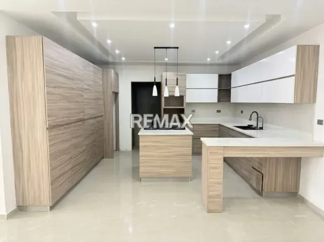 Moderna casa en venta. Brisas de Paraguana