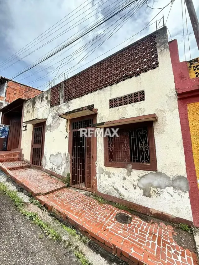 CASA EN VENTA | LA ROMERA