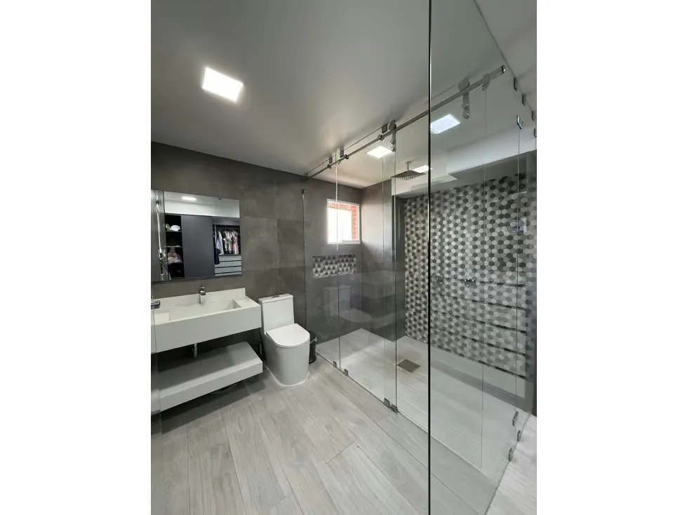 SE VENDE PENTHOUSE TRIPLEX EN LOS CHAGUARAMOS - 8