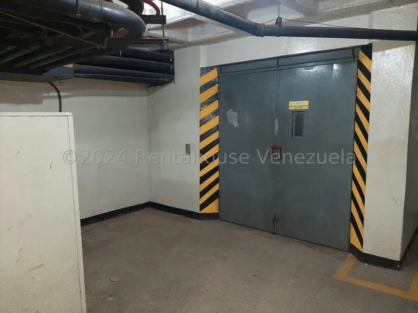 Edificio en Venta en Palo Verde, Distrito Metropolitano - 14