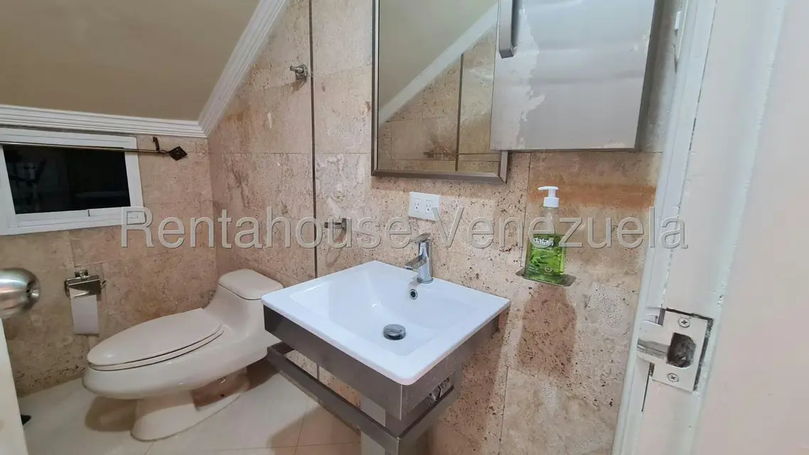 Casa (Duplex) en Venta en Pueblo Nuevo Sur, Anzoategui - 8