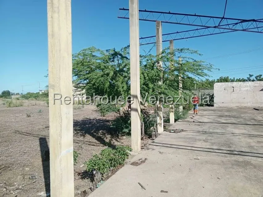 Terreno (Industrial) en Venta en Via Principal, Zulia - 5