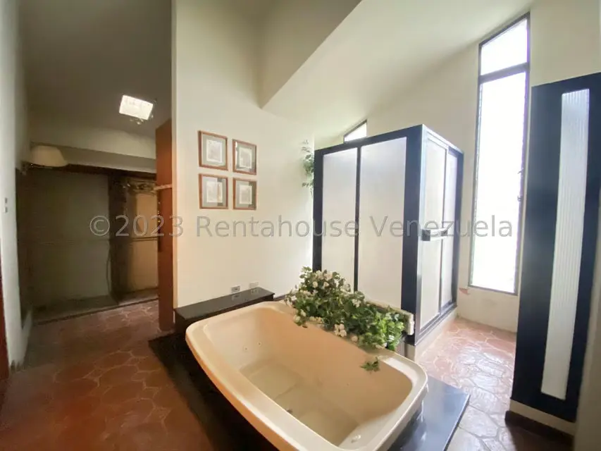 Casa (Multipes Niveles) en Venta en La Lagunita Country Club, Distrito Metropolitano - 39