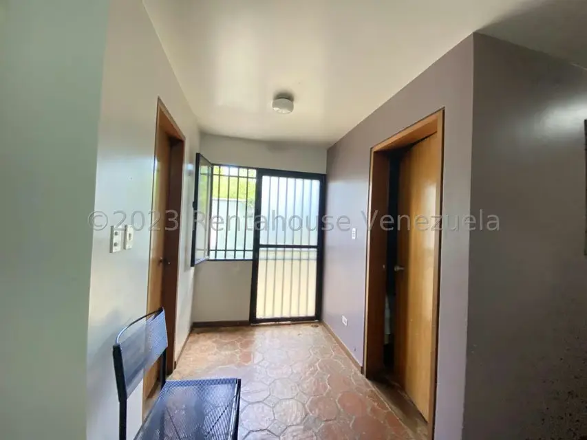 Casa (Multipes Niveles) en Venta en La Lagunita Country Club, Distrito Metropolitano - 77