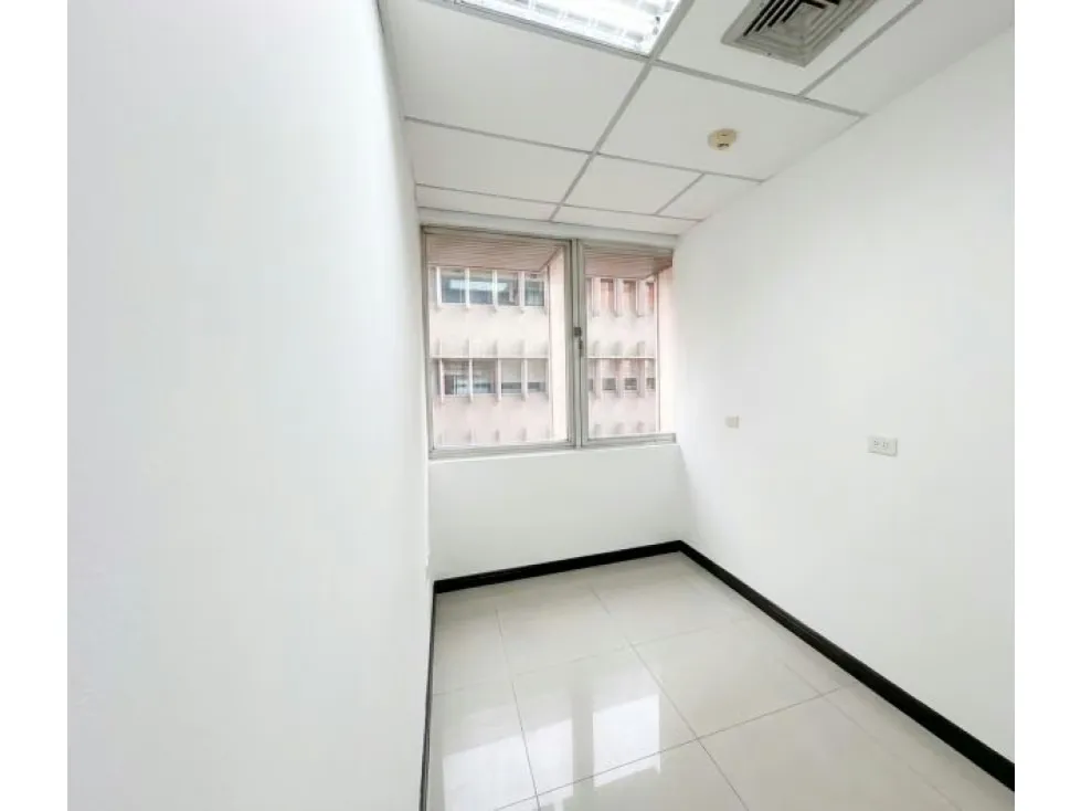 Oficina en venta Mene Grande en Los Palos grandes OsVi - 13