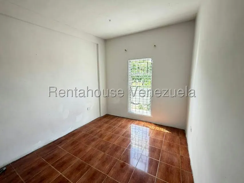Apartamento (1 Nivel) en Alquiler en La Montanita, Lara - 4