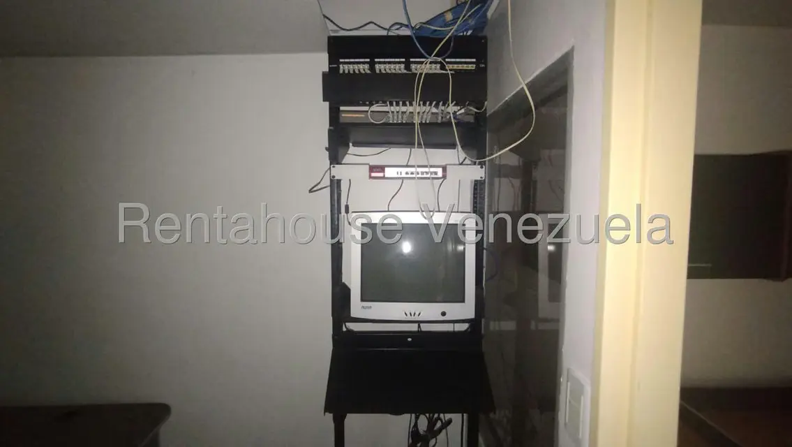 Oficina en Alquiler en Municipio Guaicaipuro, Miranda - 10