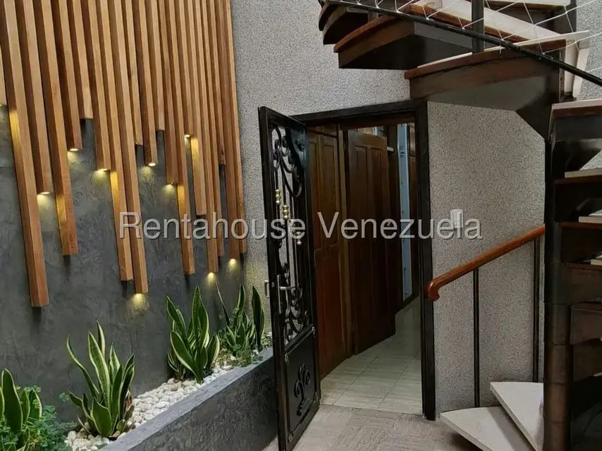 Apartamento (Penthouse) en Venta en Cumbres de Curumo, Distrito Metropolitano - 11