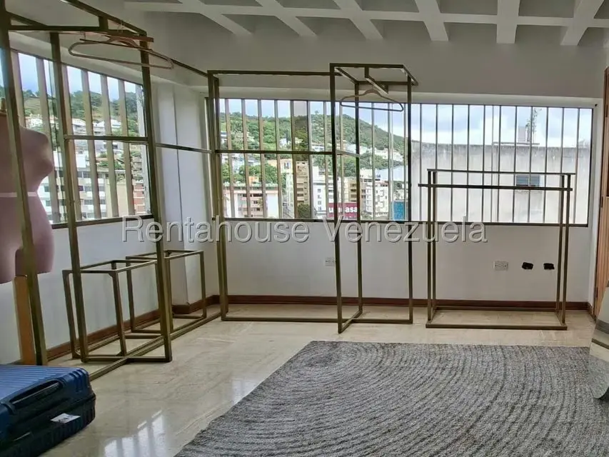 Apartamento (Penthouse) en Venta en Cumbres de Curumo, Distrito Metropolitano - 24