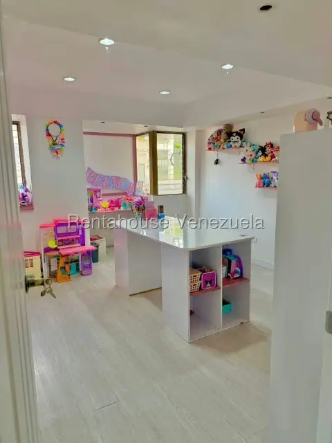 Apartamento (Penthouse) en Venta en Cumbres de Curumo, Distrito Metropolitano - 29