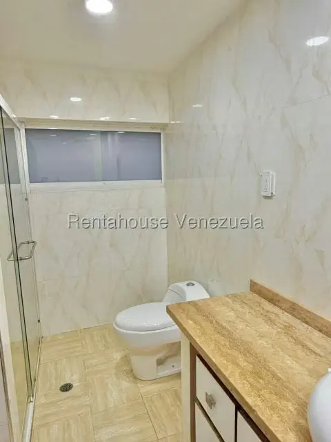 Apartamento (Penthouse) en Venta en Cumbres de Curumo, Distrito Metropolitano - 31