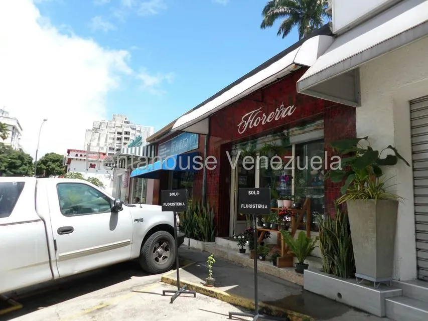 Negocios y Empresas (Servicios) en Venta en Los Palos Grandes, Distrito Metropolitano - 21