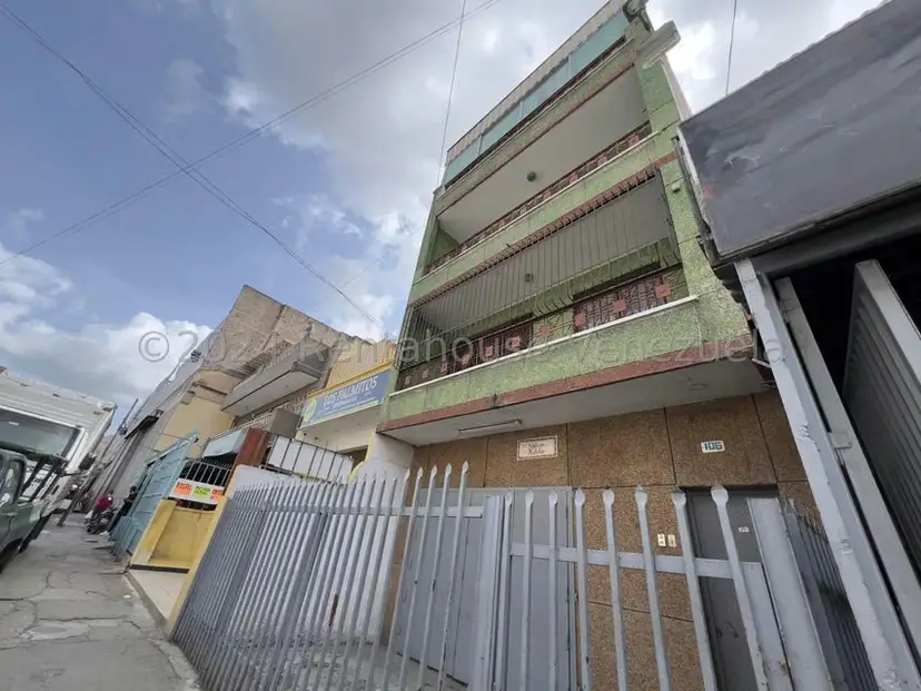 Comercial (Edificio) en Venta en Catia, Distrito Metropolitano