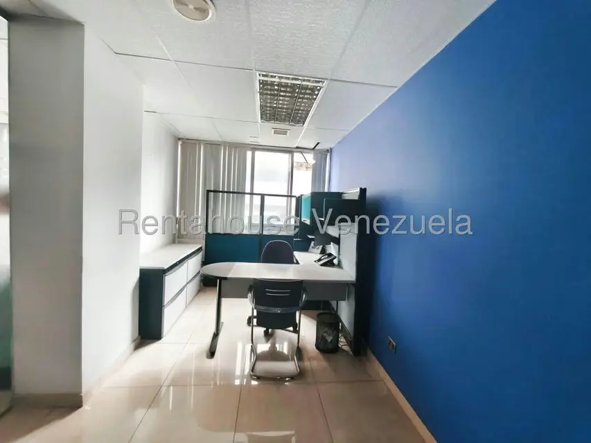 Oficina en Alquiler en Parroquia La Candelaria, Distrito Metropolitano - 4