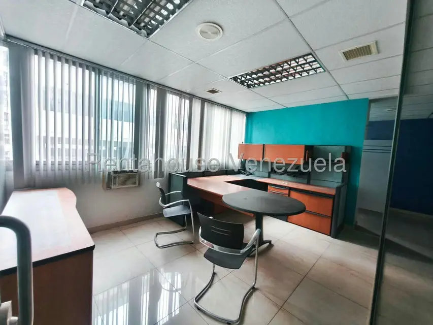 Oficina en Alquiler en Parroquia La Candelaria, Distrito Metropolitano - 10