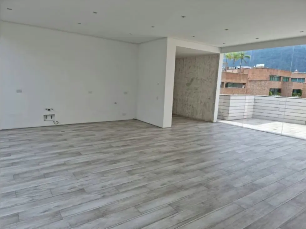 Se vende y/o se alquila PH 1.000m2 4h+s+ch/6b/8p Campo Alegre - 11